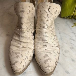 Blowfish size 9 vegan gold and white booties